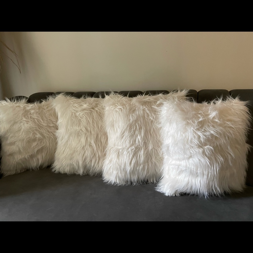 4 White Fur Pillows